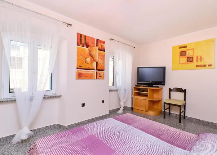 2 Bedroom Stunning In וולי לוסיניי
